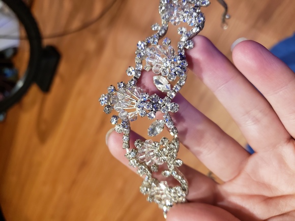 Tiara - Picture 4 of 4